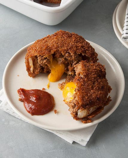 Air-Fryer Cheeseburger Onion Rings