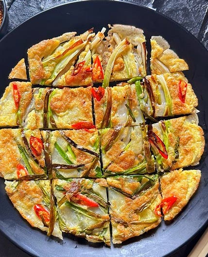 Korean Green Onion Pancake (Pajeon)