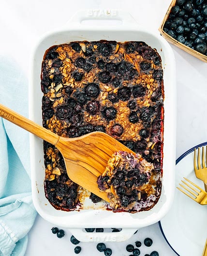 Easy Blueberry Baked Oatmeal