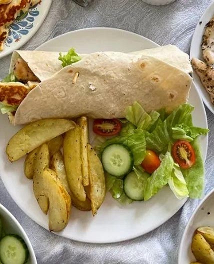 Chicken and Halloumi Wraps
