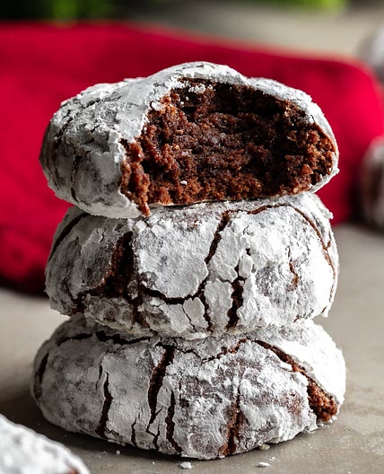 Vegan Chocolate Crinkle Cookies