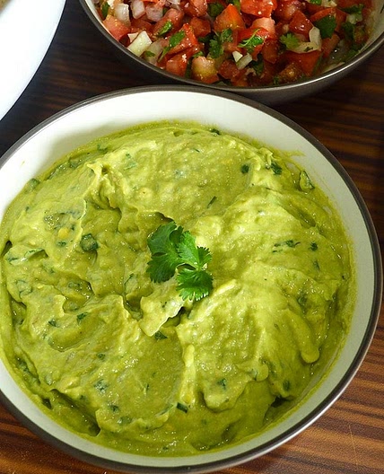 Avocado hummus