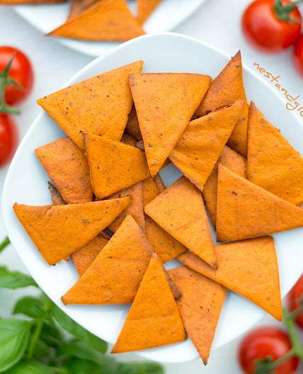 Tomato and Basil Lentil Chips