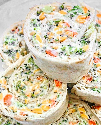 Vegan Veggie Pinwheels with Broccoli and Carrots Recipe