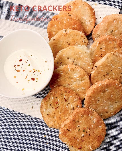 Keto crackers without eggs