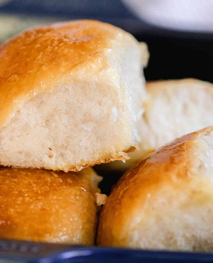 Sourdough Dinner Rolls