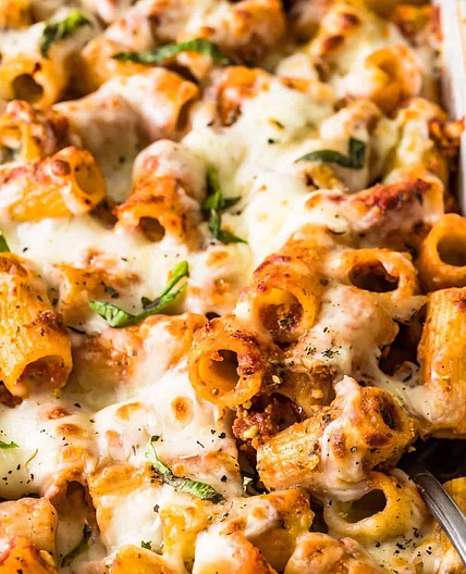 Cheesy Pesto Baked Rigatoni