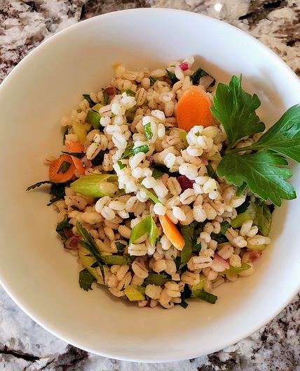 Barley salad with herbs and lemon