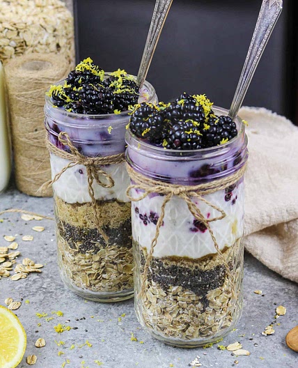 Blackberry Overnight Oats