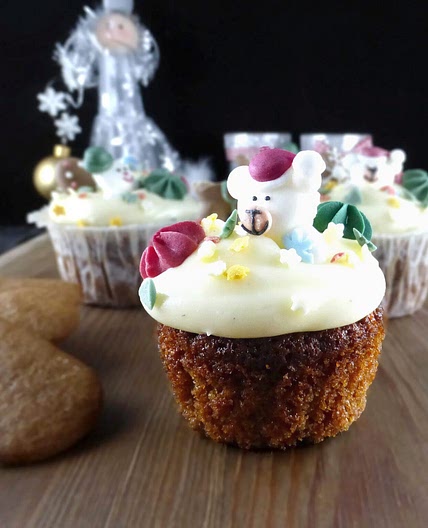 Gingerbread Spelt Cupcakes