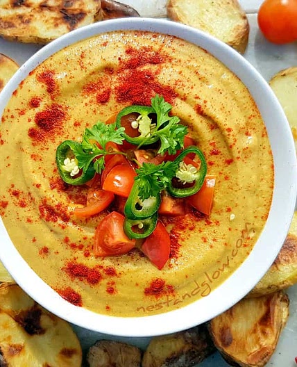 Light Vegan Queso Dip