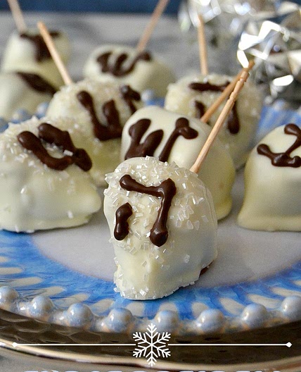 No Bake Fudge Dreidels