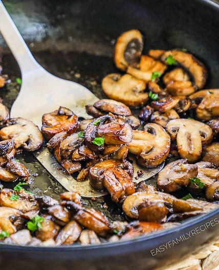 Sautéed Mushrooms with Garlic Butter