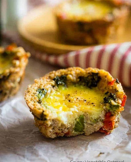 Egg Muffins with Savory Oatmeal Vegetable Crust