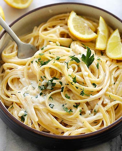Instant Pot Creamy Garlic Parmesan Pasta