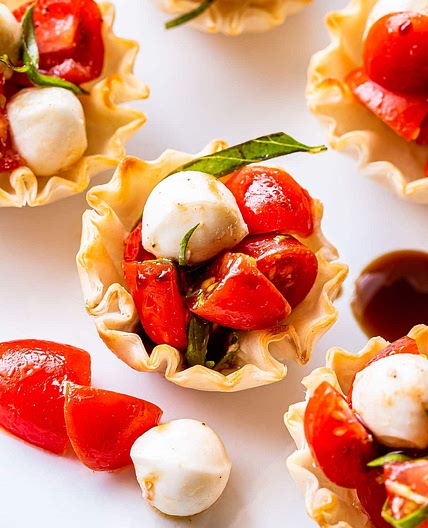 Mini Caprese Cups