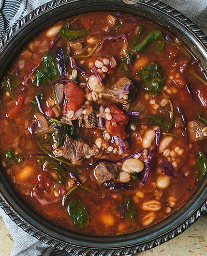 Soupe toscane au boeuf, aux légumes et à la bière rousse