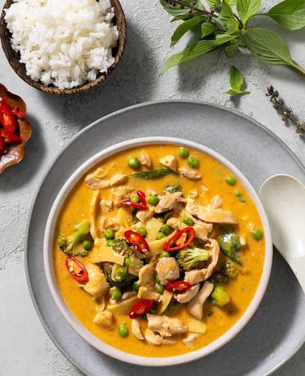 Thai red chicken curry