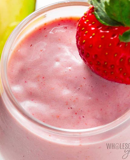 Keto Smoothie Recipe (4 Ingredients!)