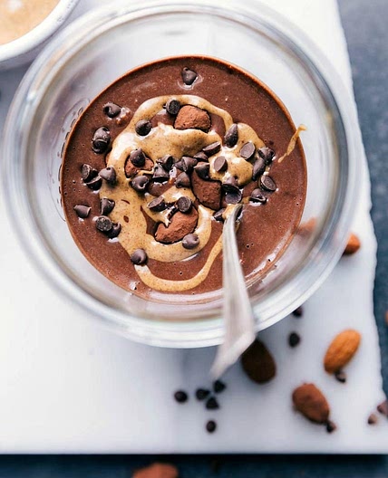 Chocolate Almond Overnight Oats