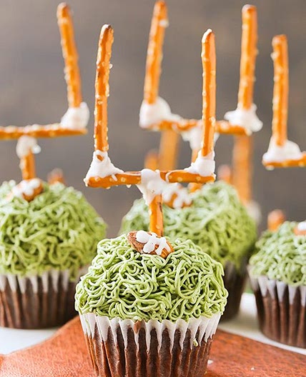 Football Touchdown Cupcakes