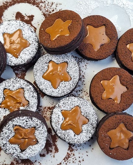 Chocolate Biscoff Linzer Cookies