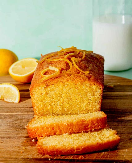 The BEST Lemon Drizzle Cake Recipe