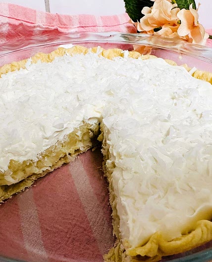 Old Fashioned Coconut Cream Pie