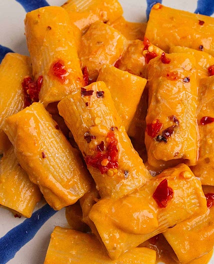 Tomato and Garlic Confit Pasta