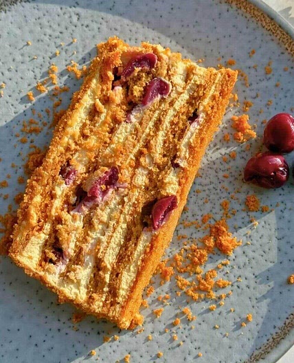 Russian Honey Cake (Medovik/Medivnyk Recipe)