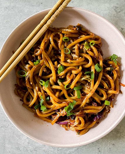 10 Minute Yaki Udon Noodles (Easy!)