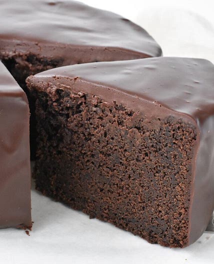 The Ultimate Chocolate Mud Cake