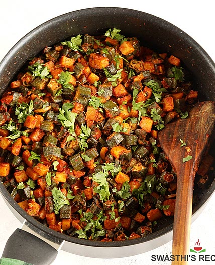 Aloo Bhindi Recipe (Okra With Potatoes)