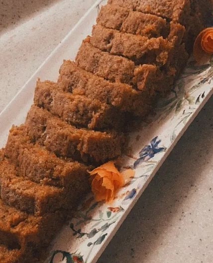 Mama's Carrot and Banana Cake