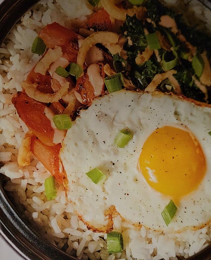 Korean-Style Kale and Carrot Bibimbap