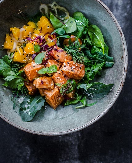 COFFEE AND CITRUS SALMON POKE BOWL