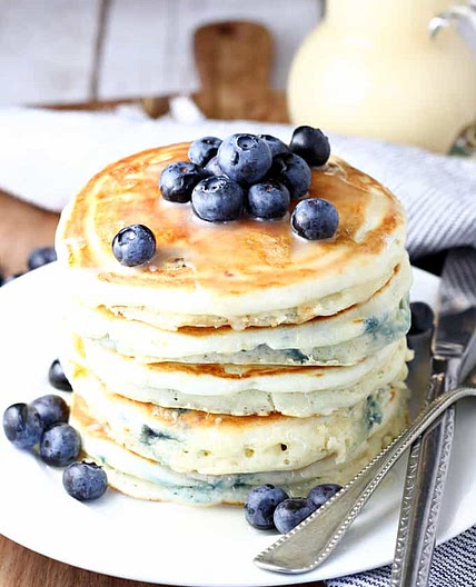 Fluffy Blueberry Pancakes