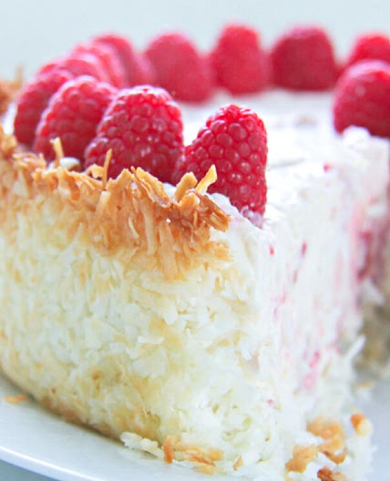 Keto Raspberry Cheesecake with Coconut Crust