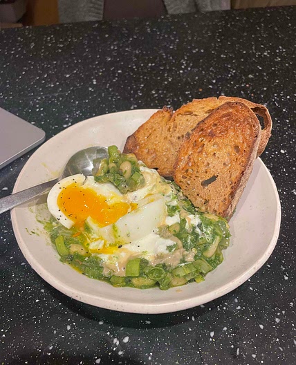 Creamy leek and bean bowl