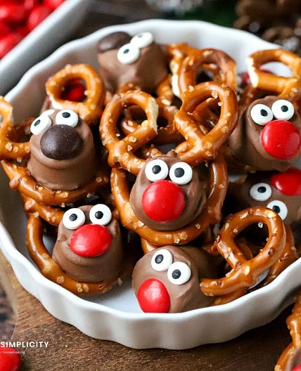 Rolo Pretzel Reindeer Recipe