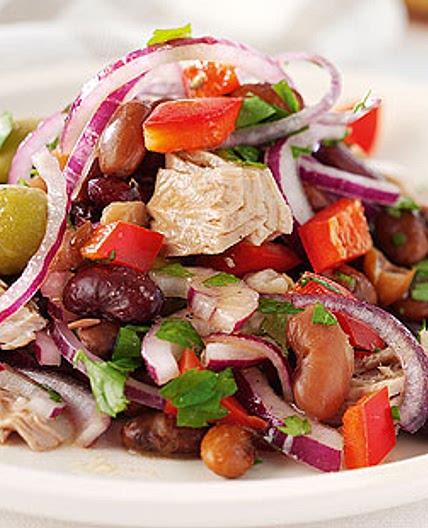 Italian tuna and bean salad with olives