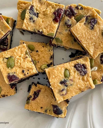 White Chocolate Cranberry Slice