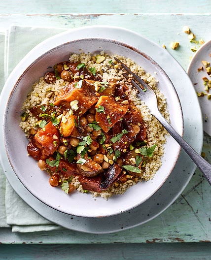 Slow-cooker vegetable tagine