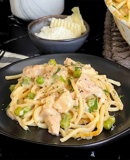 Easy Creamy Chicken Tetrazzini Recipe