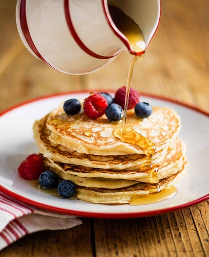 Fluffy American pancakes