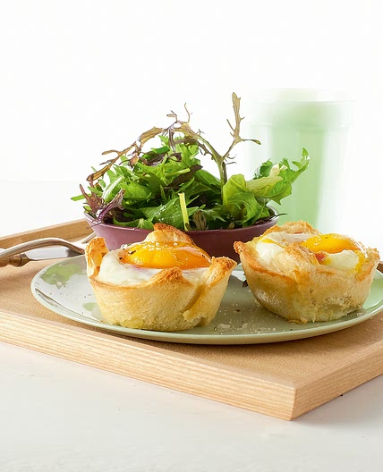 Eier-Muffins mit Salami und Käse