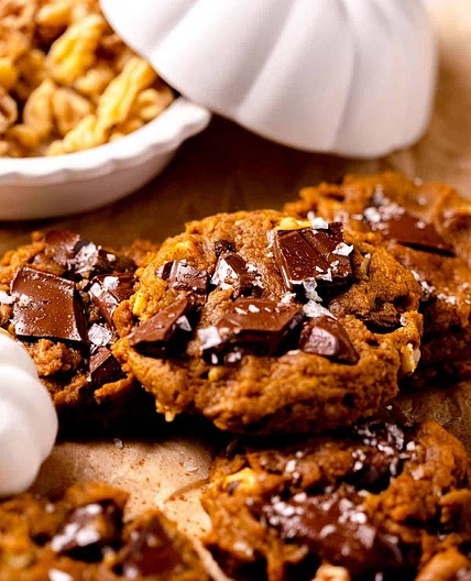 Vegan Pumpkin Chocolate Chip Cookies