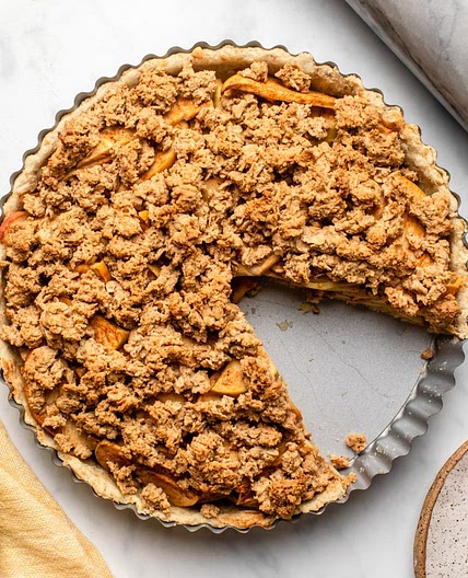 Vegan Apple Crumb Pie