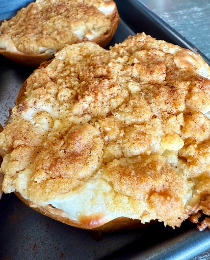 Cinnamon Crunch Cheesecake Bagels