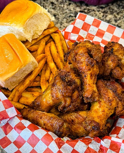Crispy Dry Rub Chicken Wings
